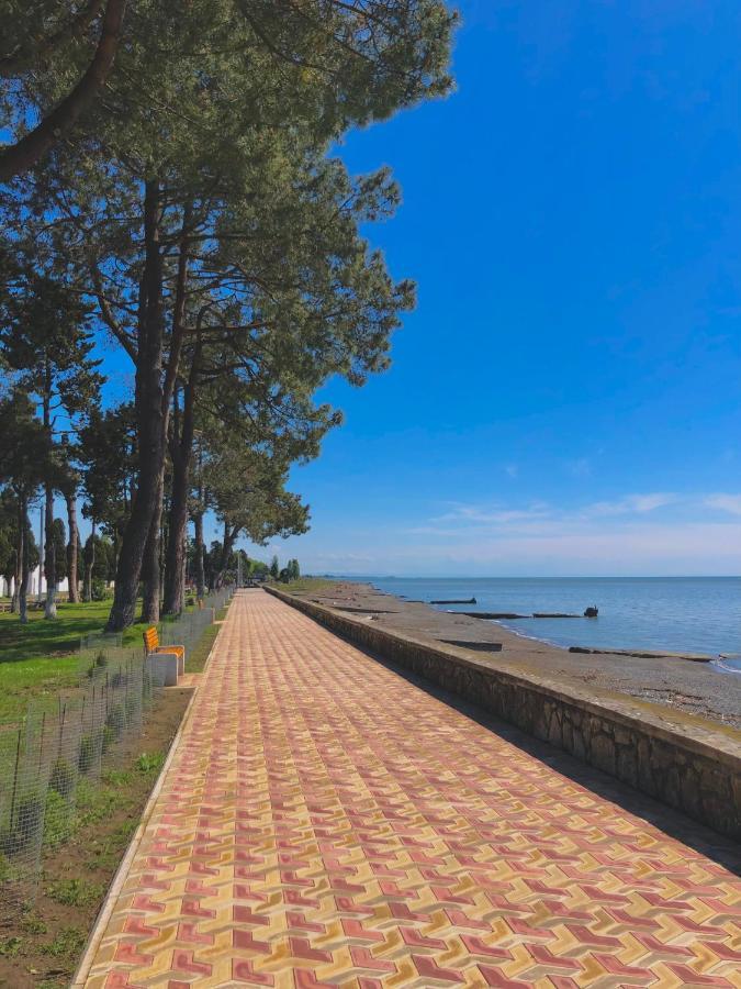 Чёрное Море Ochamchira Exterior photo